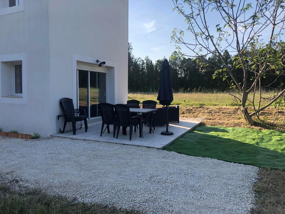 Gite De Charme En Provence Villa Монто Екстериор снимка